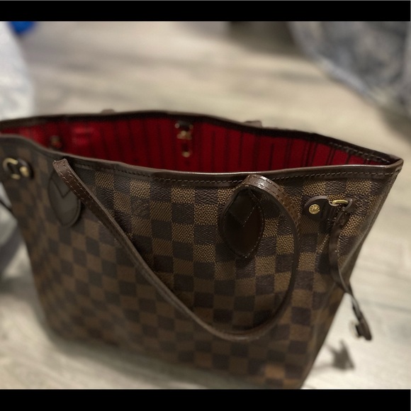 Louis Vutton Neverfull PM in Damier Ebene Canvas - Picture 2 of 7